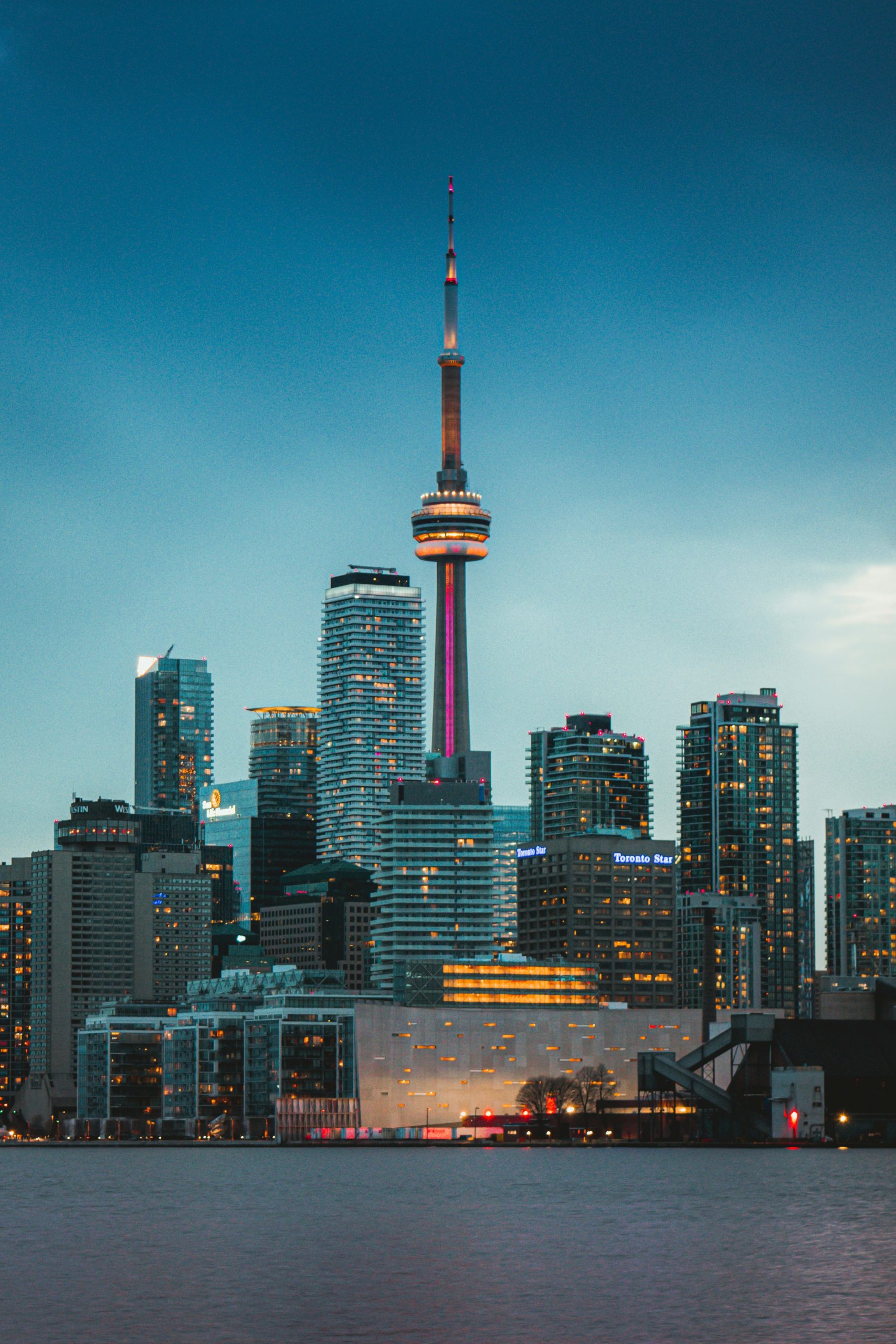 Toronto skyline with the CN Tower
